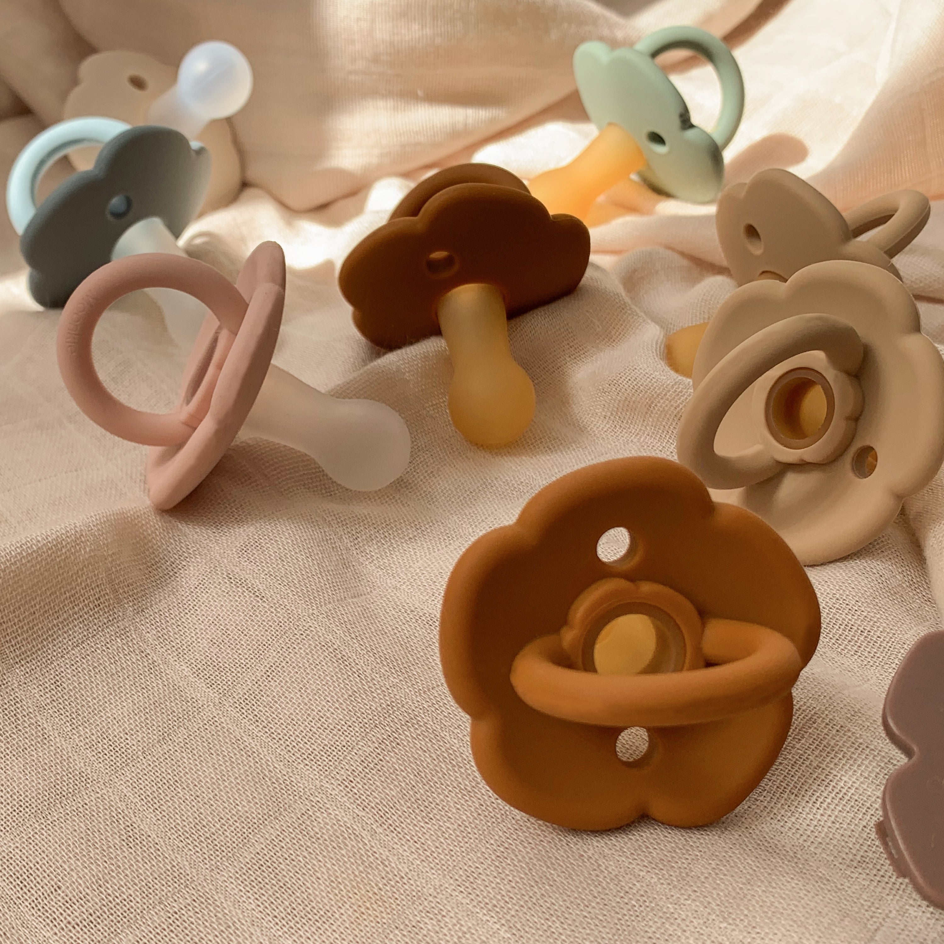 Pacifier Usage Guide for Soothing Babies