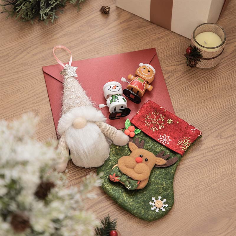 Free Christmas Gift Orders USD 109+