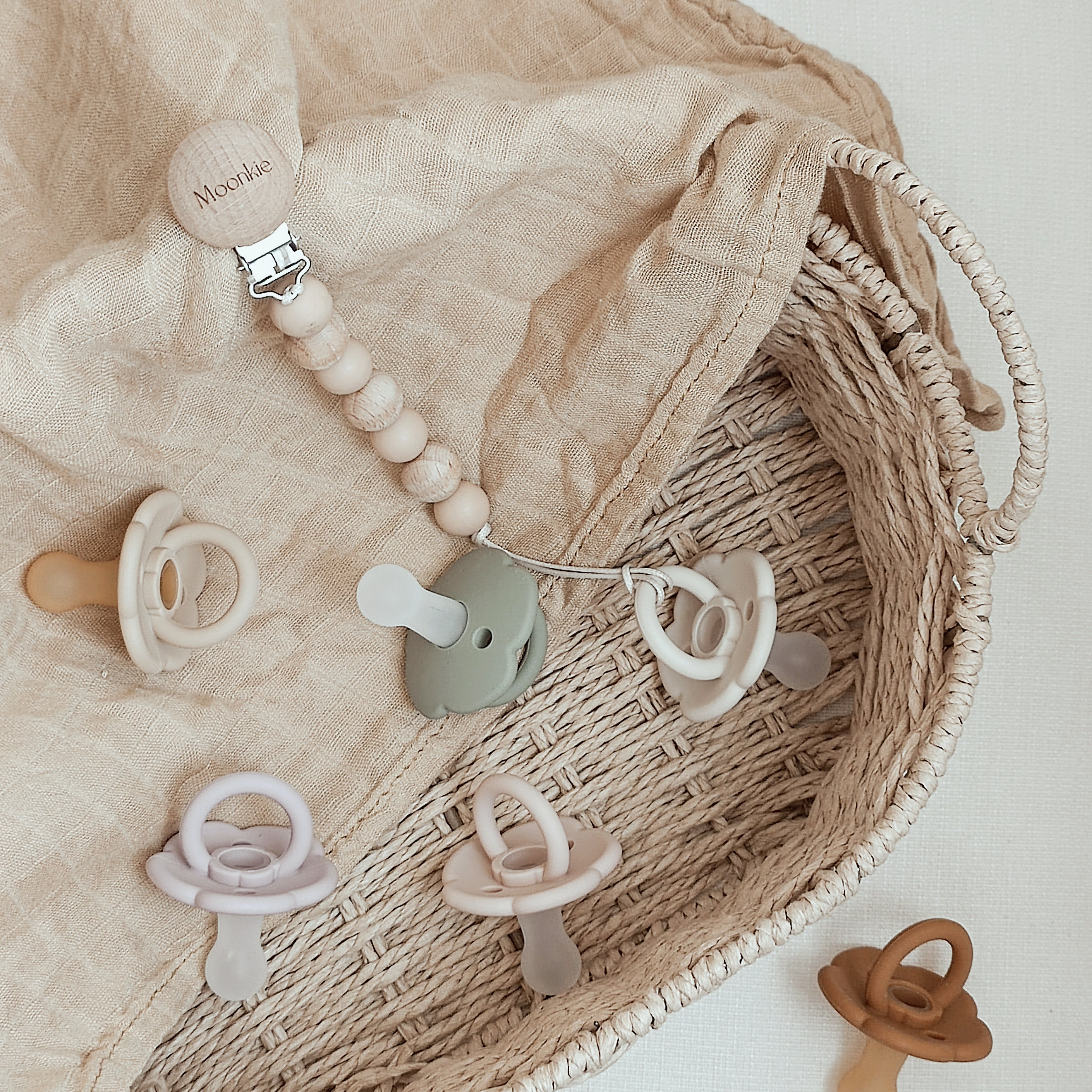 Astrid Classic Silicone Pacifier (Baby pink/Pale mauve)